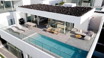 Villa Jan with heated pool