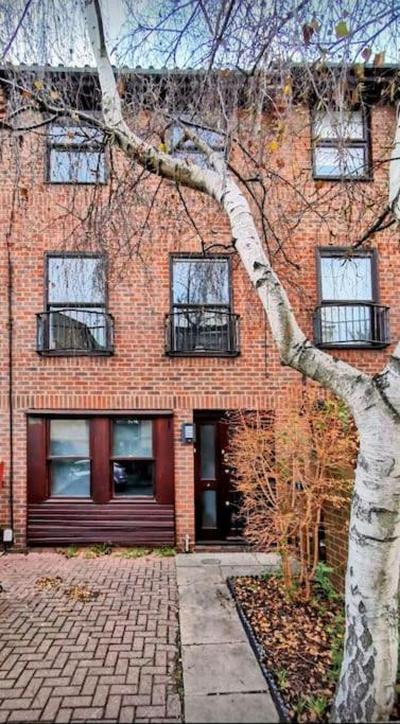 Kings Cross 4BR House - Garden & Free Parking