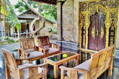 Tebluess Guesthouse Gianyar RedPartner