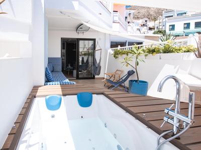 Modern, design, private jacuzzi - 2 terraces, 2 beds - Wow Apartment - Los Christianos