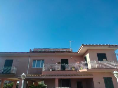 Casa Rosa Isola