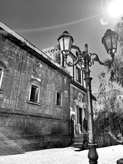 La Nova Bed and Museum