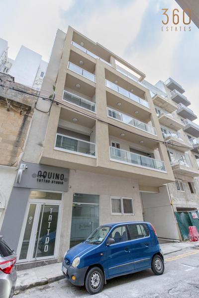 Designer 3BR home with Private Balcony in Gzira by 360 Estates