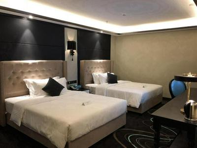 Xana Hotelle·Guang'An South Railway Station