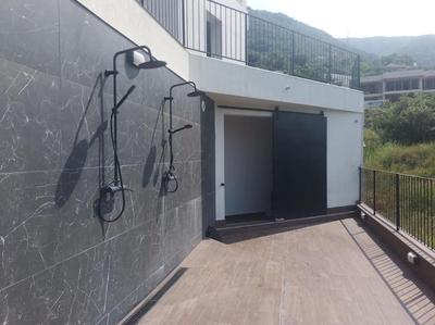 Premium apartment with private Parking, Pool with Adriatic view