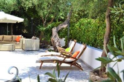 Ischia-Forio-Punta Caruso-La Grille du coq-villa 4 il prezzo della villa è riferito all'intero alloggio con il limite delle persone previste n 6