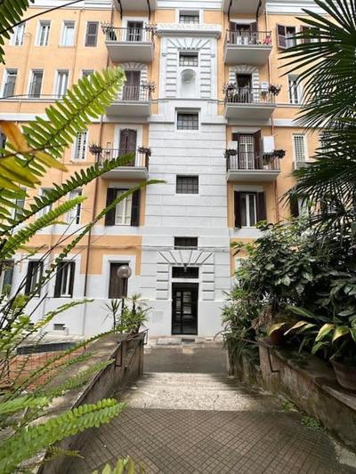 Spacious and cozy apartment in Piazza Verbano