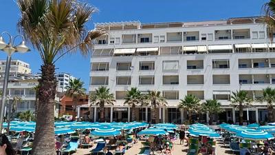 Albi 2 bedroom apartment on the beach