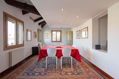 Rialto View Aparment