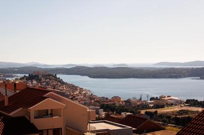 Summer Breeze apartment - Quiet place with a spectacular view and a garden