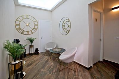 Lustru Apartment