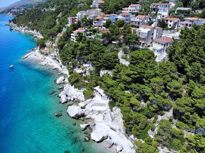 holiday by the sea