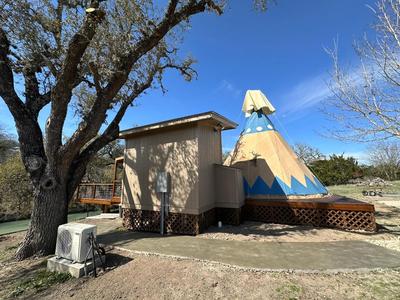 Bandera Stronghold - Cochise Tipi