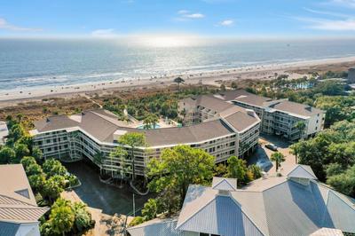 Breakers 220 Oceanfront Condo, Direct Beach Access, Heated Pool, Elevator, Renovated, Coligny Beach, Vacation Rental HHI LLC