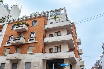 UrbanJungle - Milan centre with balcony