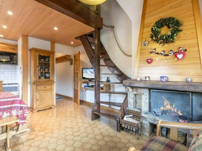 Charmant 3 pièces avec mezzanine, vue montagne, au calme, proche pistes et village, garage inclus - FR-1-304-193