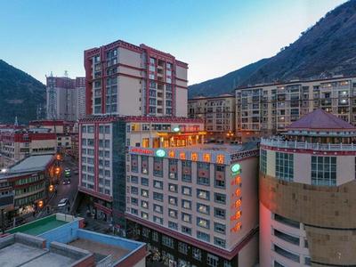 Vienna Hotel Sichuan Ganzi 318 National Highway Yajiang