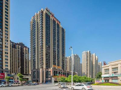 Vienna Hotel Fuzhou Changle Shouzhan Hangcheng Metro Station