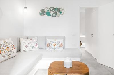 August Mykonos