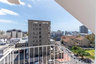 Stylish 1-Bed near Sea Point Promenade
