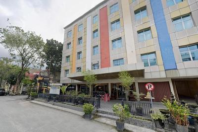 Urbanview Hotel Paramita Pekanbaru by RedDoorz