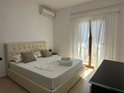 Rama Apartments