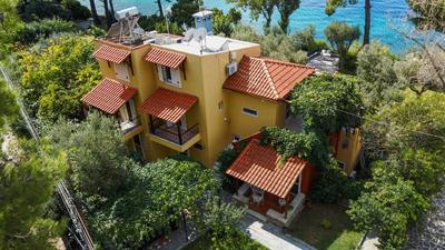 Mathesi apartment balcony