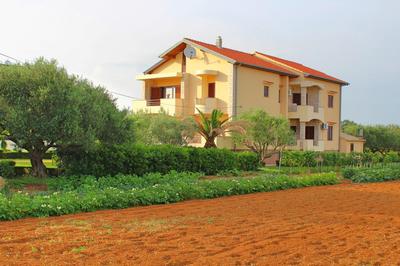 Apartments Krešan Soline 2
