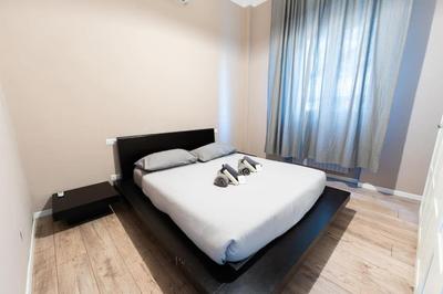 [10min to Downtown] Bright and Stylish apartment