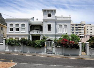 Barry Hall Apartments