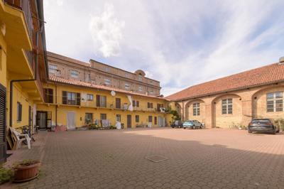Casa FLO', Next to the Reggia with Car Park