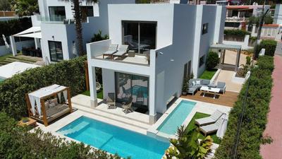 PERFECT FAMILY HOUSE CLOSE TO THE BEACH