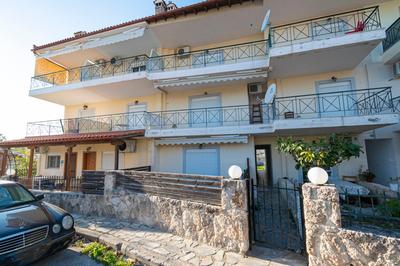 1-bedroom 500m away from the beach