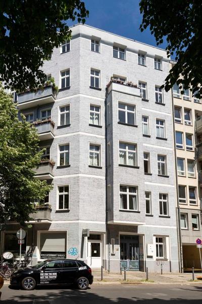 Cosy Two BR plus Self Checkin plus Street Parking