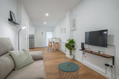 Stylish triplex-2Bedrooms 2Bathrooms-Ventas