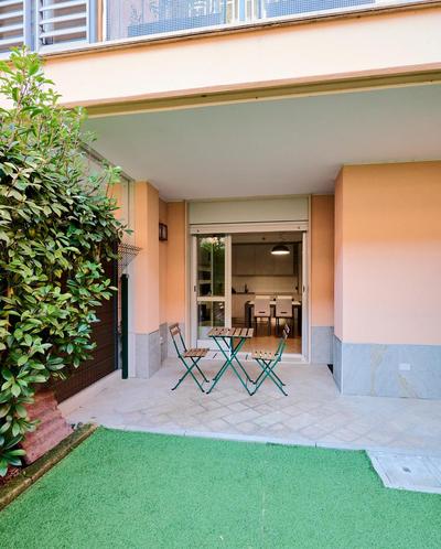 Xenia Apartments - Spacious and bright new flat with garden