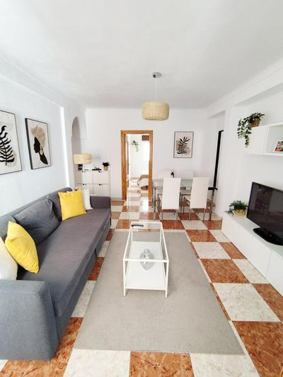 Amplio apartamento de 3 Habitaciones en el Centro de Málaga
