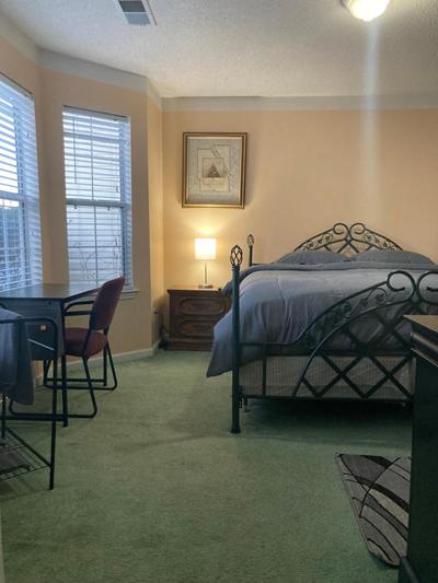 Stunning Room! King Size bed. Private Bath!Room 2