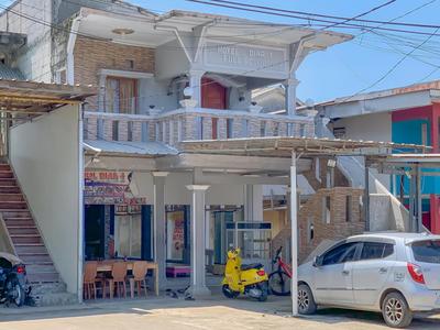 Penginapan Diar near Pantai Santolo Mitra RedDoorz