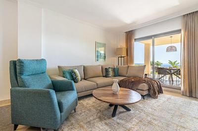 Premium Apartment with Large Terrace and Garden