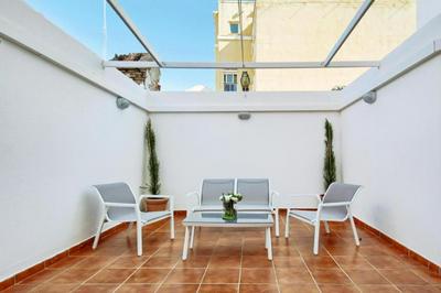 Amplio piso con terraza