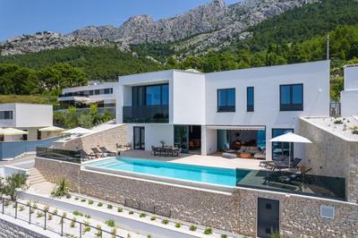 Extravagant Omis Villa 5 Bedrooms Villa Chazaret Frontline Location
