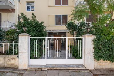 Modern Luxury Apartment in Glyfada, 10 minutes from Beach