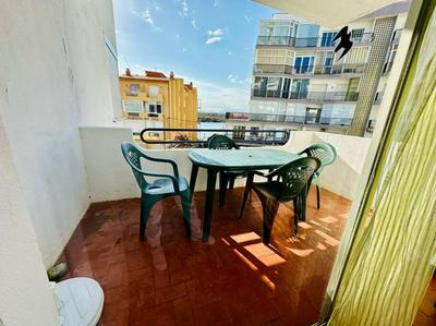 Estudio cerca de la playa