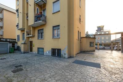 GuestHost - Affori M3 Modern and Cozy Studio