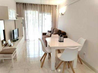 Luminoso apartamento en SALOU con TERRAZA y PARQUE INFANTIL IDEAL FAMILIAS