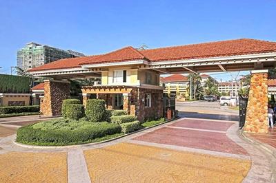 Fully Furnished 2BR Condo