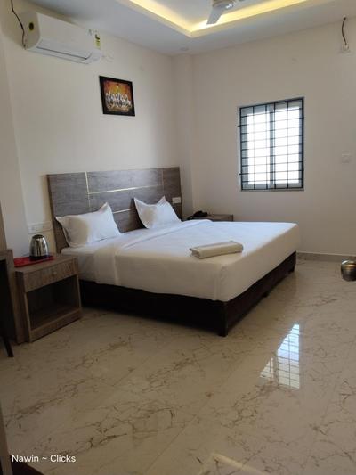 Redstone Hotel-TNagar