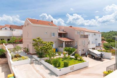 Villa Familia