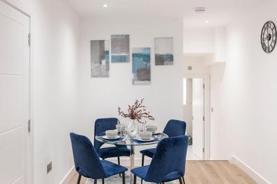 Bright and spacious Apartment - Excellent Location